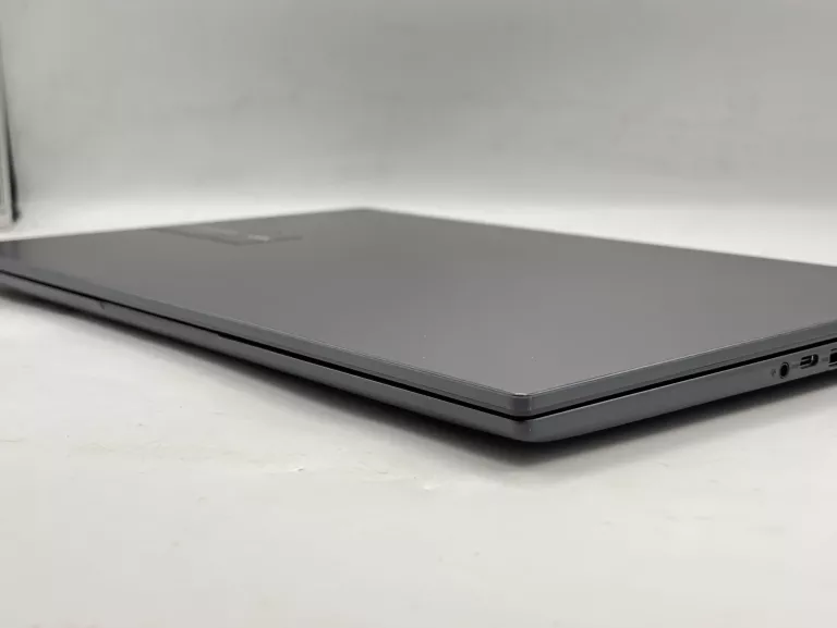 LAPTOP ASUS VIVOBOOK 15 15,6 " A1504V INTEL CORE I5 16 GB / 512 GB NEW!
