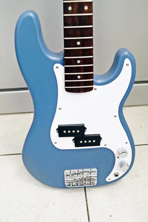 GITARA BASOWA SQUIER MINI PRECISION BASS LRL DKR + POKROWIEC + GWARANCJA