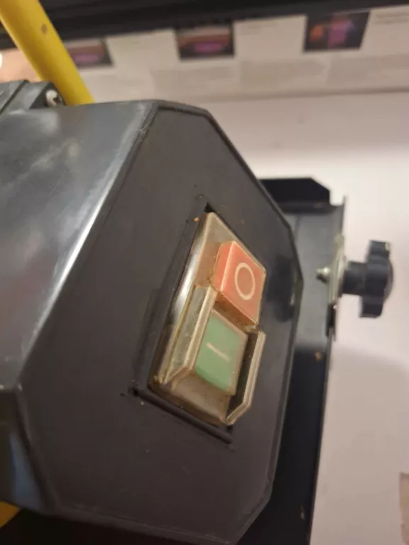 pila-stolowa-45-kod-producenta-zd339730-f45-black