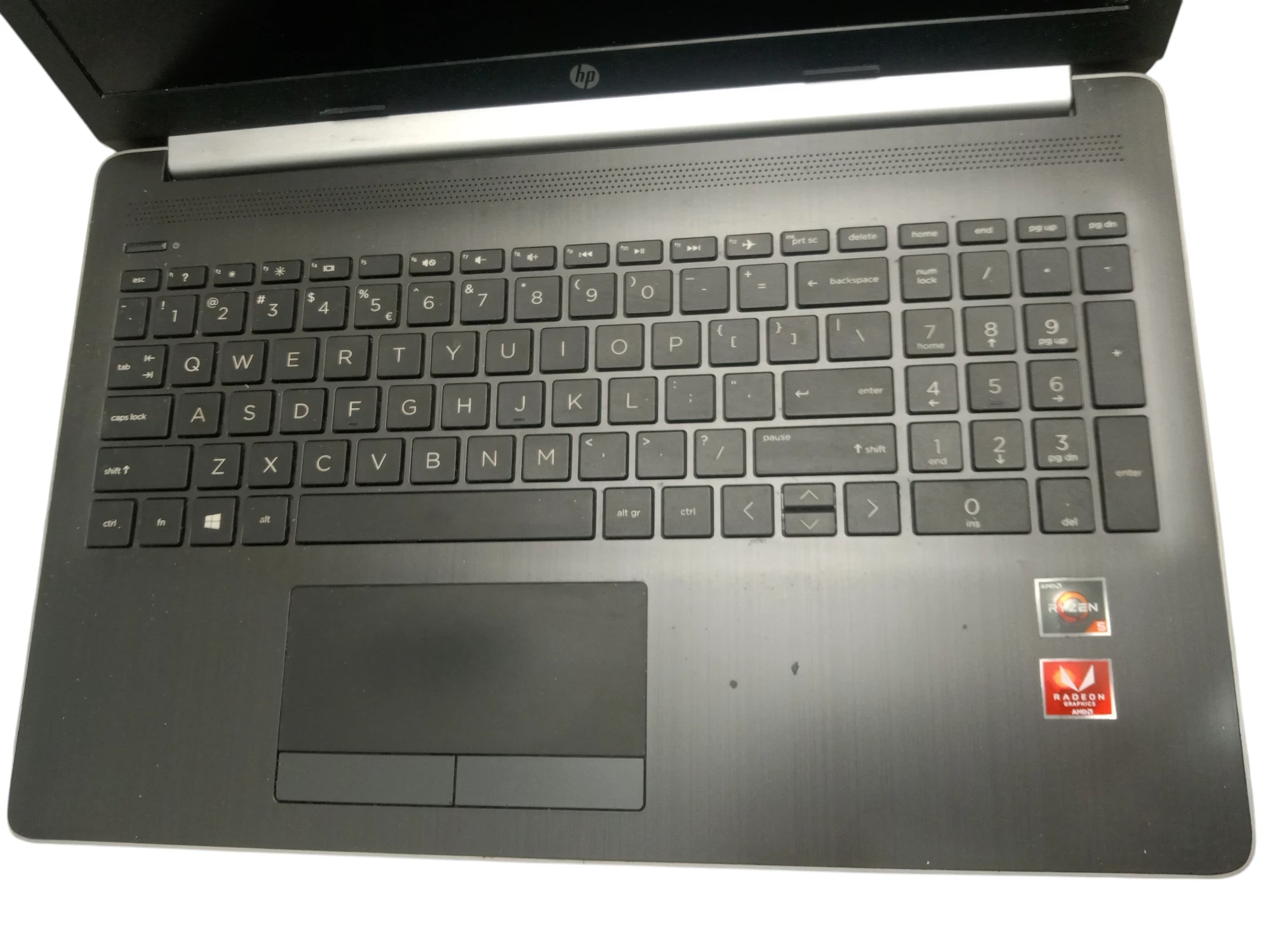 laptop-hp-15-db1067nw-ryzen-5-16gb-win-10-przekatna-ekranu-1560