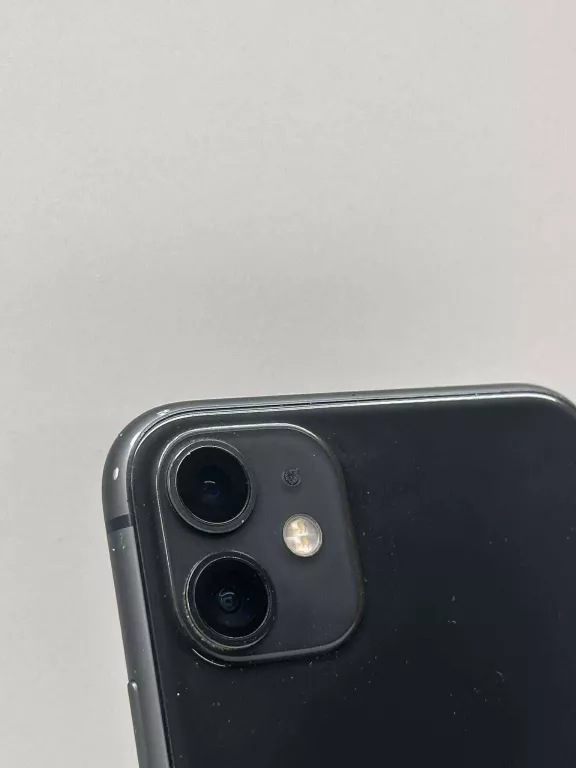 TELEFON IPHONE 11 64 GB 74% BATERIA