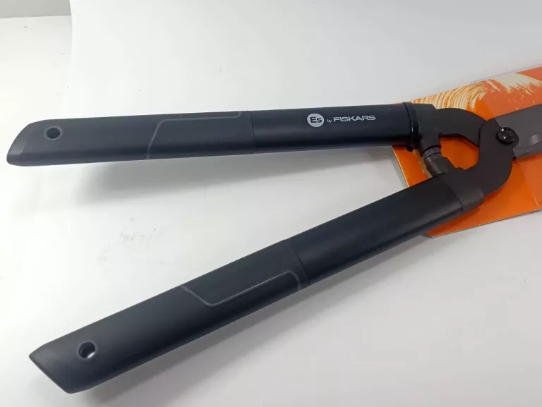 NOŻYCE FISKARS DO ŻYWOPŁOTU Z OSTRZEM FALISTYM 1052093