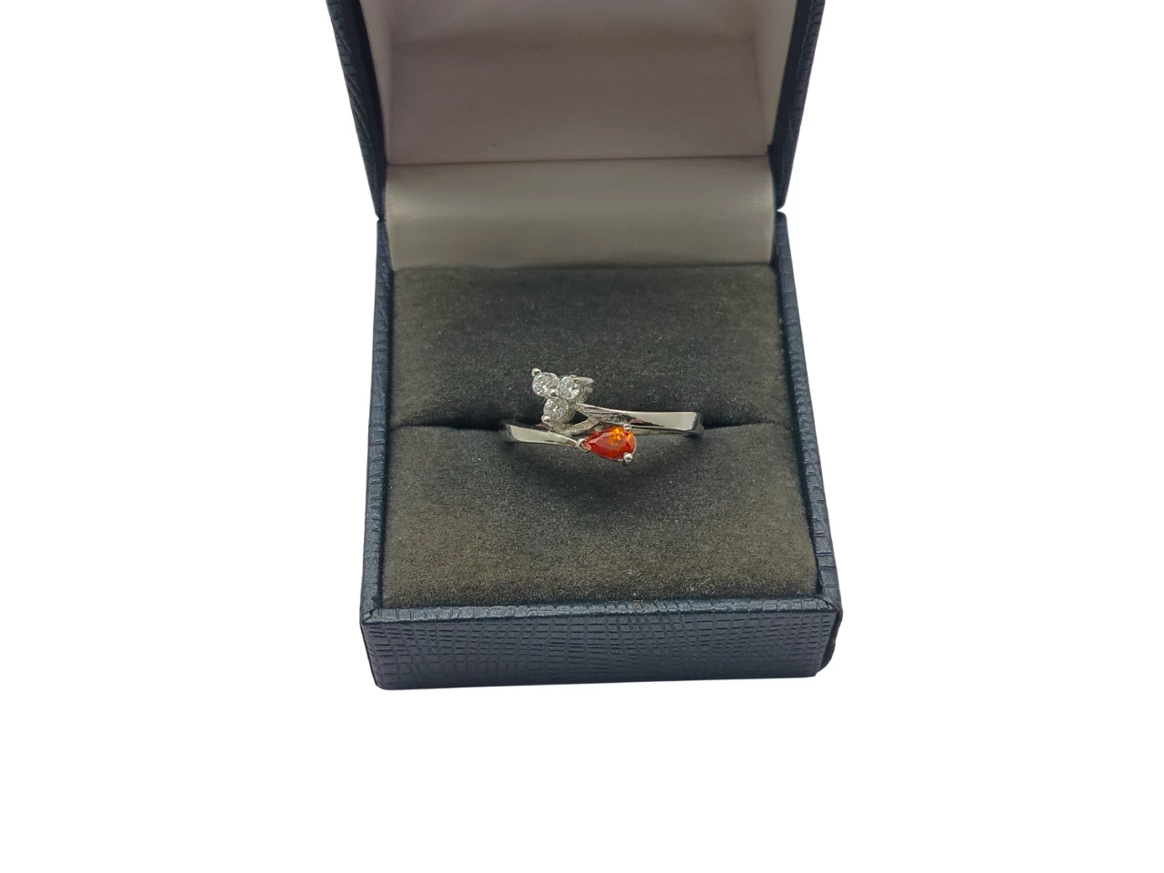 srebrny-pierscionek-pr925-z-kamieniami-257g-r16-marka-226434-1704211