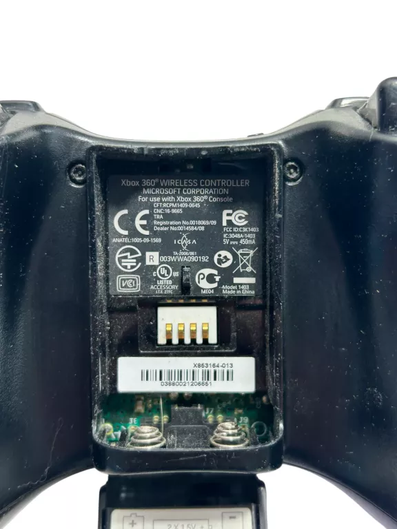 konsola-xbox-360-e-4gb-kinekt-pad-gry-w-zestawie-205998-225574