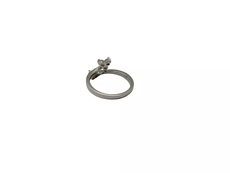 SREBRNY PIERŚCIONEK PR.925 Z KAMIENIAMI | 2,57G | R/16