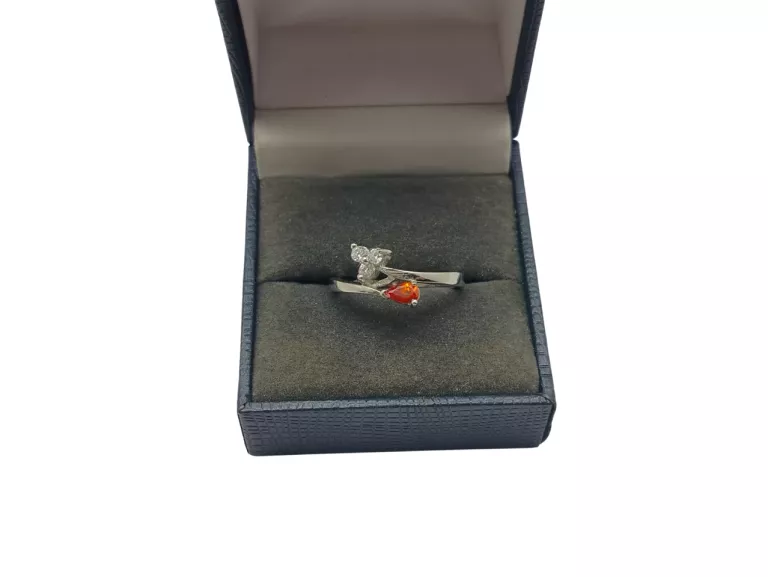 SREBRNY PIERŚCIONEK PR.925 Z KAMIENIAMI | 2,57G | R/16