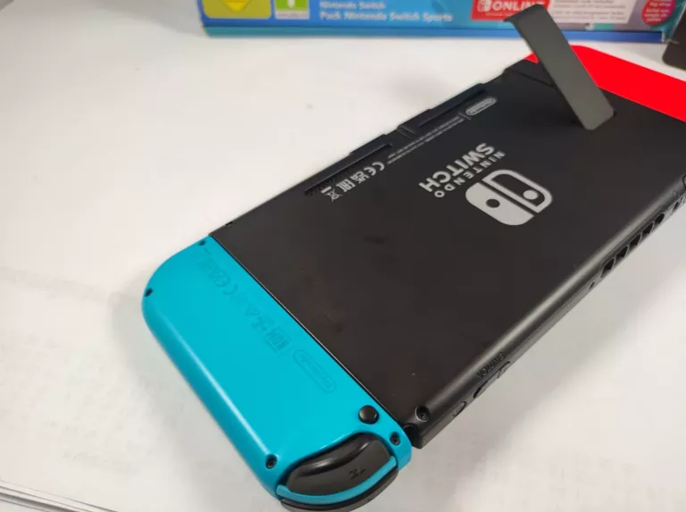 KONSOLA NINTENDO SWITCH SPORTS HAC-001 ETUI GWARANCJA KOMPLET