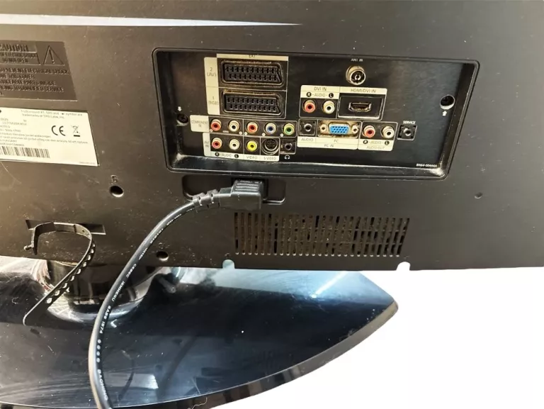 TELEWIZOR SAMSUNG LE37S62B + PILOT 37''