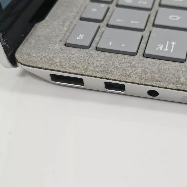 LAPTOP MICROSOFT SURFACE LAPTOP 2 I5 256GB