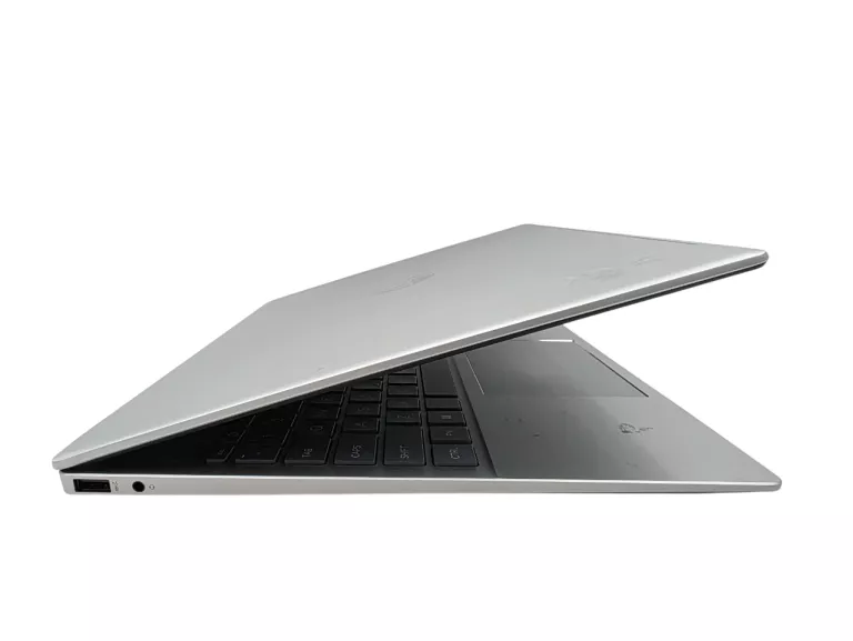 HP PAVILION 16-AG0019NW 16" AMD RYZEN 7 8840U 16/512GB SSD G.W.13.02.2027!