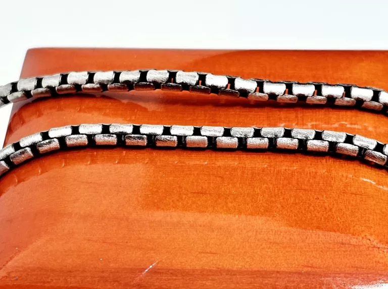 NOWY SREBRNY ŁAŃCUSZEK OKRAGŁA KOSTKA 925 28,50G 60CM