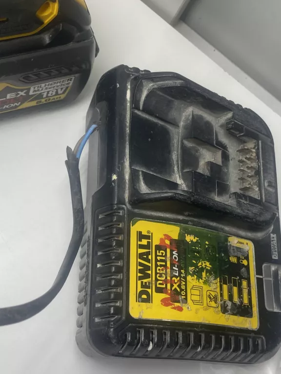 DEWALT AKUMULATOR DCB546 WKRĘTARKA DEWALT DCD796 LADOWARKA