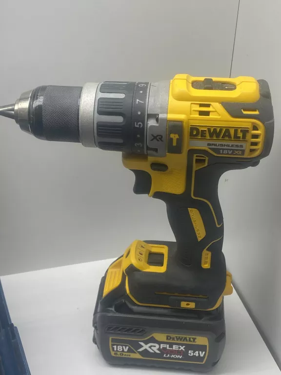 DEWALT AKUMULATOR DCB546 WKRĘTARKA DEWALT DCD796 LADOWARKA