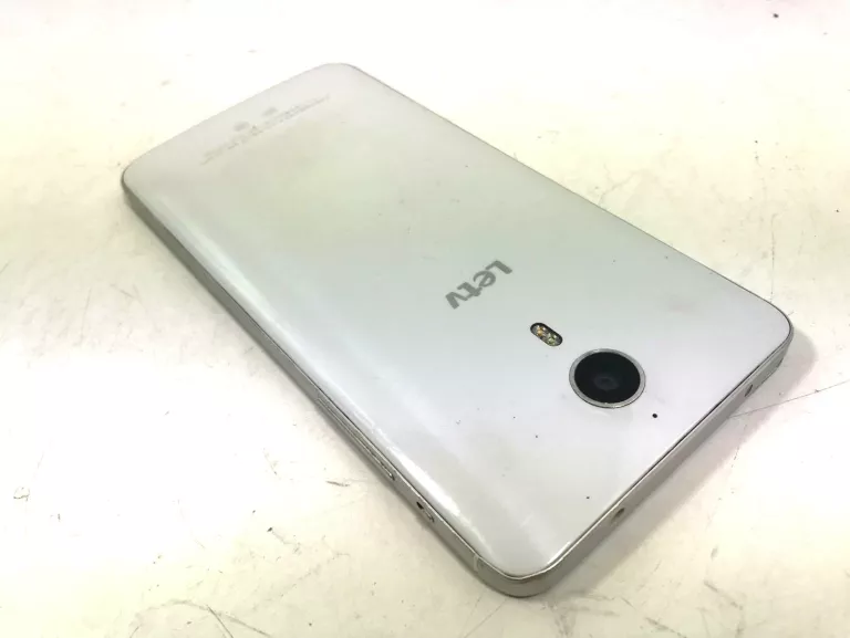 TELEFON LETV LE 1