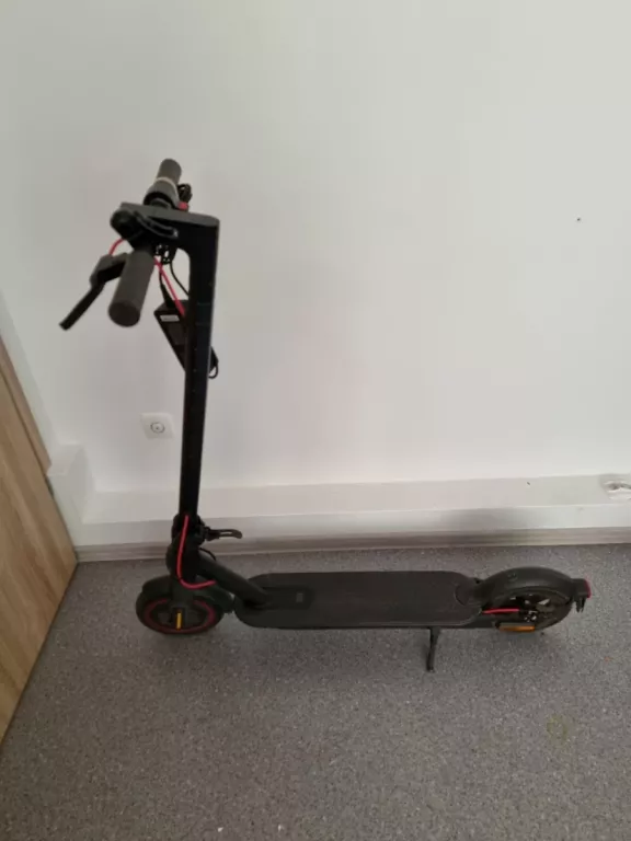 HULAJNOGA XIAOMI ELECTRIC SCOOTER PRO 2 2022 CZARNY