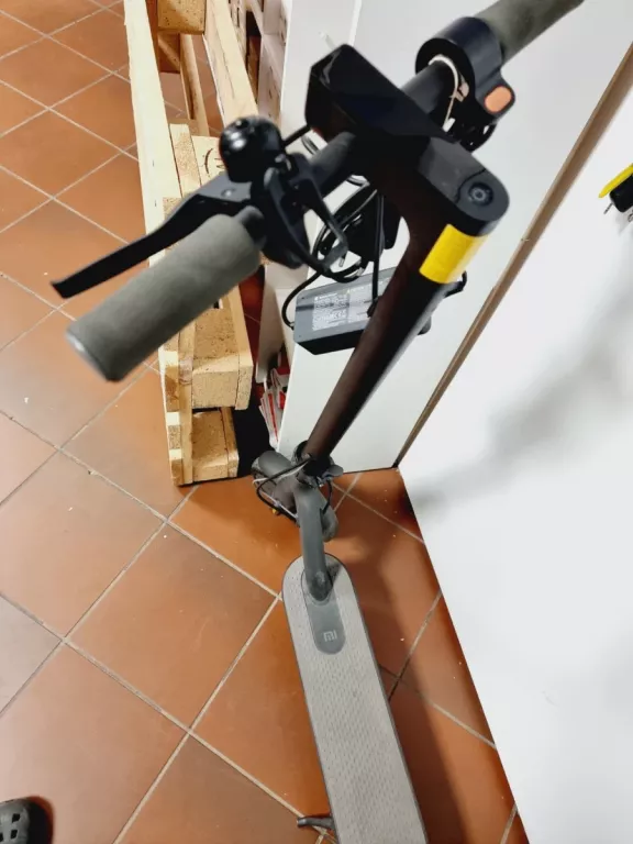 HULAJNOGA ELEKTRYCZNA XIAOMI MI ELECTRIC SCOOTER 1S