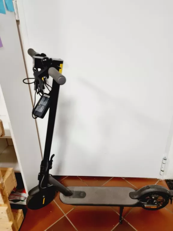 HULAJNOGA ELEKTRYCZNA XIAOMI MI ELECTRIC SCOOTER 1S