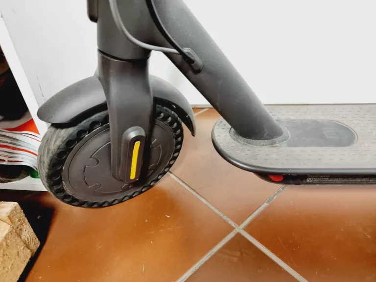 HULAJNOGA ELEKTRYCZNA XIAOMI MI ELECTRIC SCOOTER 1S