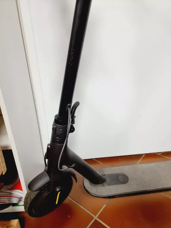 HULAJNOGA ELEKTRYCZNA XIAOMI MI ELECTRIC SCOOTER 1S