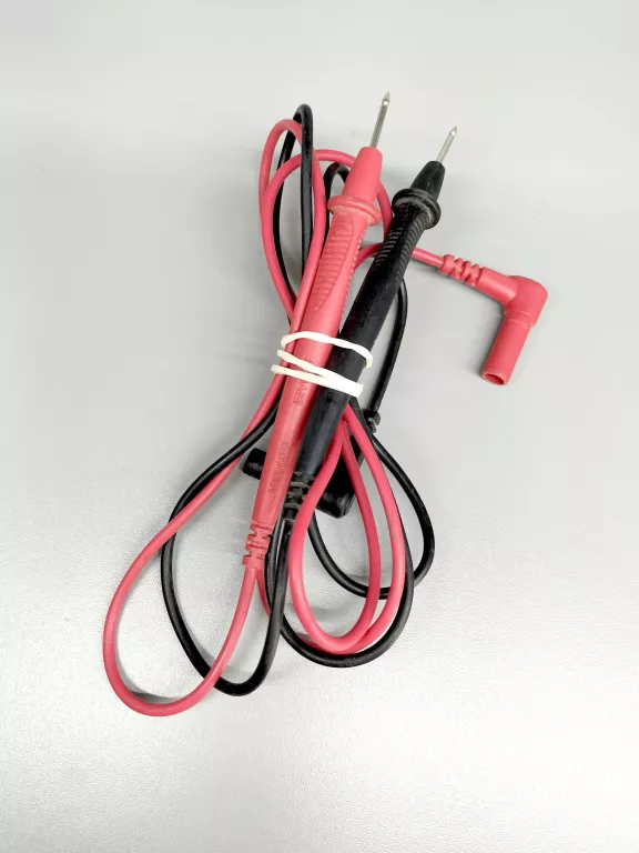 MIERNIK CĘGOWY UT204A DO 600A AC/DC