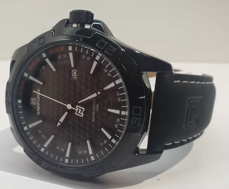 ZEGAREK MĘSKI NAVIFORCE KLASYCZNY SKÓRZANY CZARNY PASEK