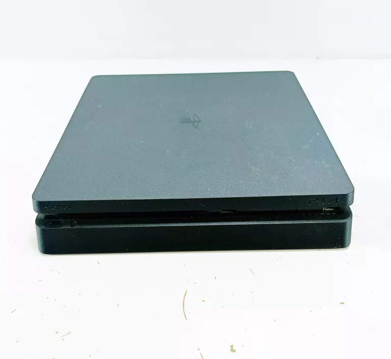 KONSOLA PS4 SLIM 1 TERA / KABEL HDMI / 2 PADY / TEKKEN 7