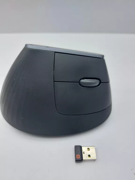 ERGONOMICZNA MYSZKA LOGITECH MX VERTICAL MOUSE
