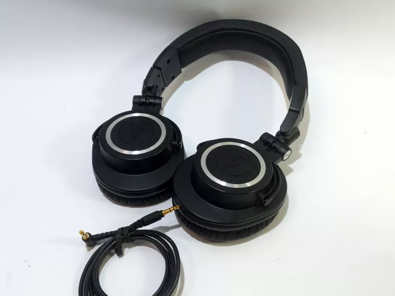 SŁUCHAWKI WOKÓŁUSZNE AUDIO-TECHNICA ATH-M50X