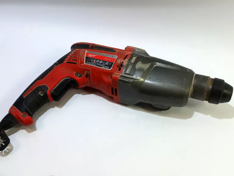 MŁOTOWIERTARKA MILWAUKEE SDS PLUS 800 W