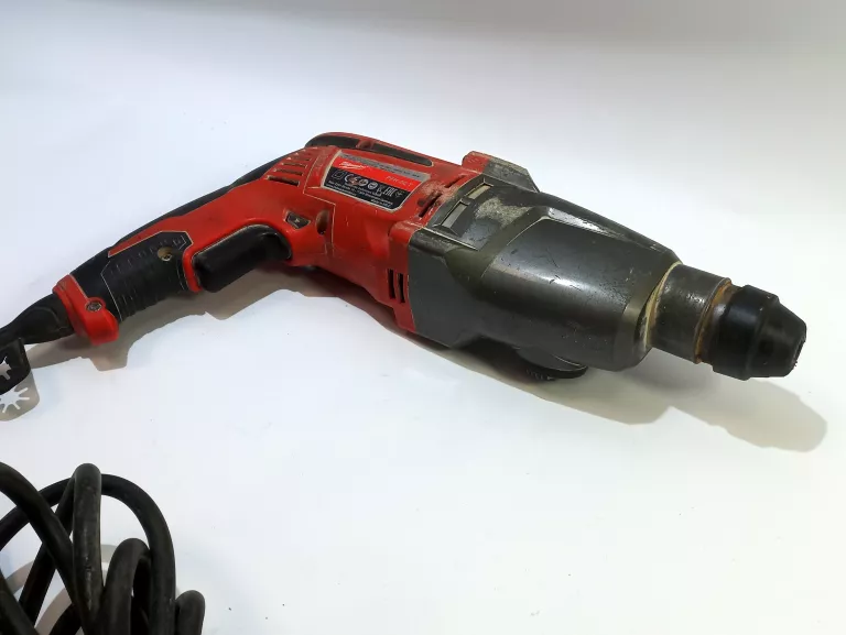 MŁOTOWIERTARKA MILWAUKEE SDS PLUS 800 W