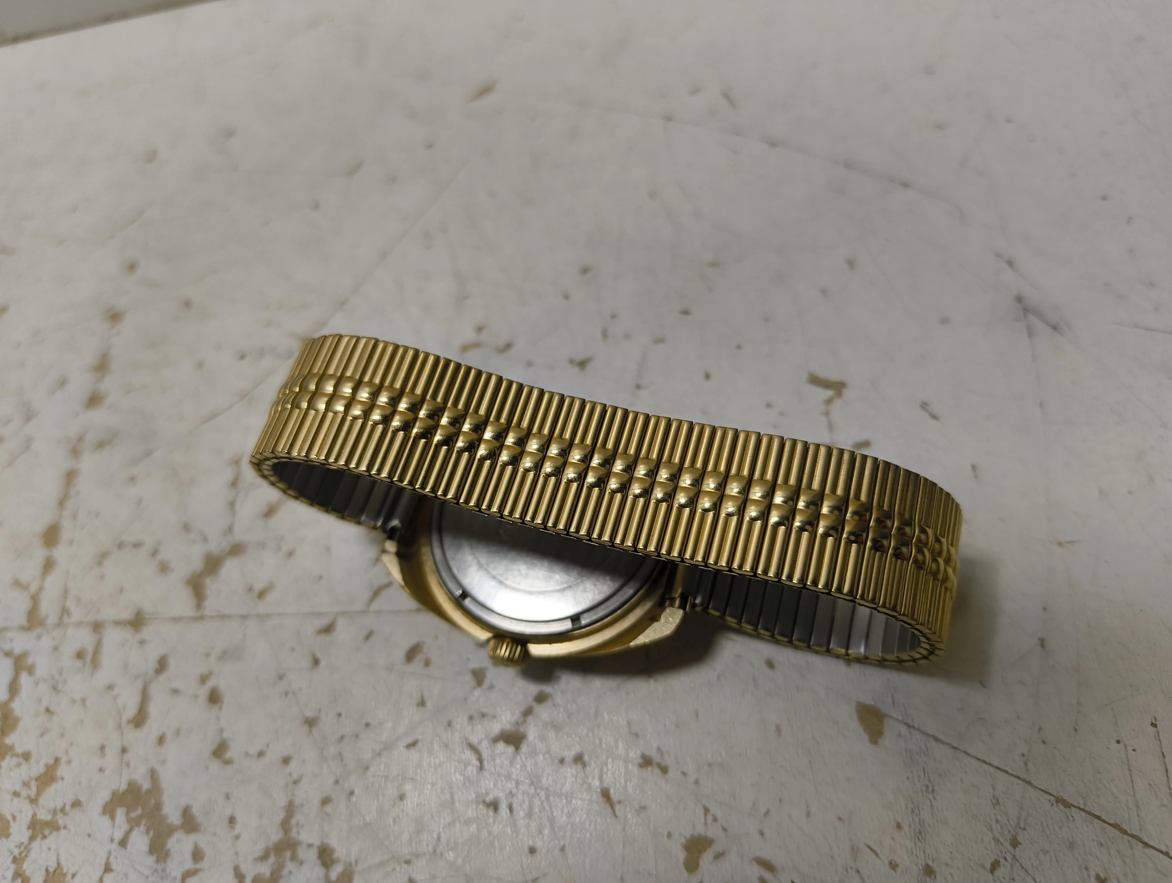 zegarek-slava-21-jewels-nakrecany-pozlacany-szkielko-129224-1