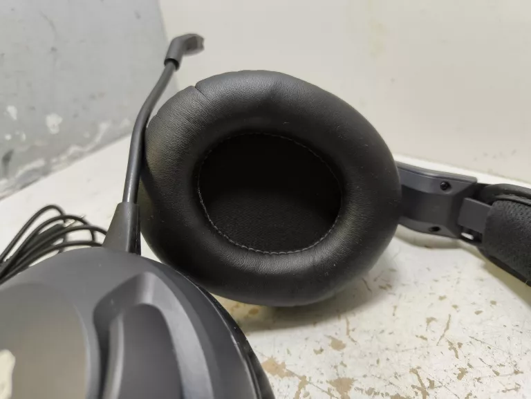sluchawki-nauszne-roccat-elo-kod-producenta-roc-14-120-02