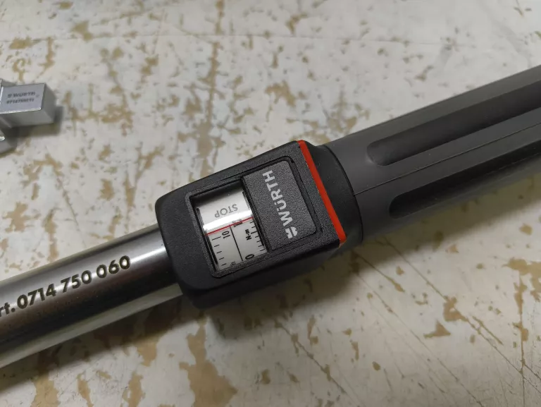 KLUCZ DYNAMOMETRYCZNY Z WYMIENNĄ GŁOWICĄ WURTH 12-60NM 0714 750 060