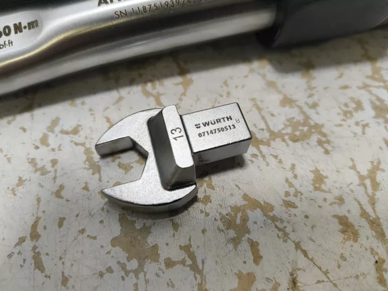 KLUCZ DYNAMOMETRYCZNY Z WYMIENNĄ GŁOWICĄ WURTH 12-60NM 0714 750 060