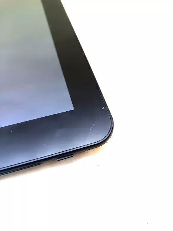 TABLET GOCLEVER ARIES 101 + ETUI Z KLAWIATURĄ + ŁADOWARKA+KARTA SD