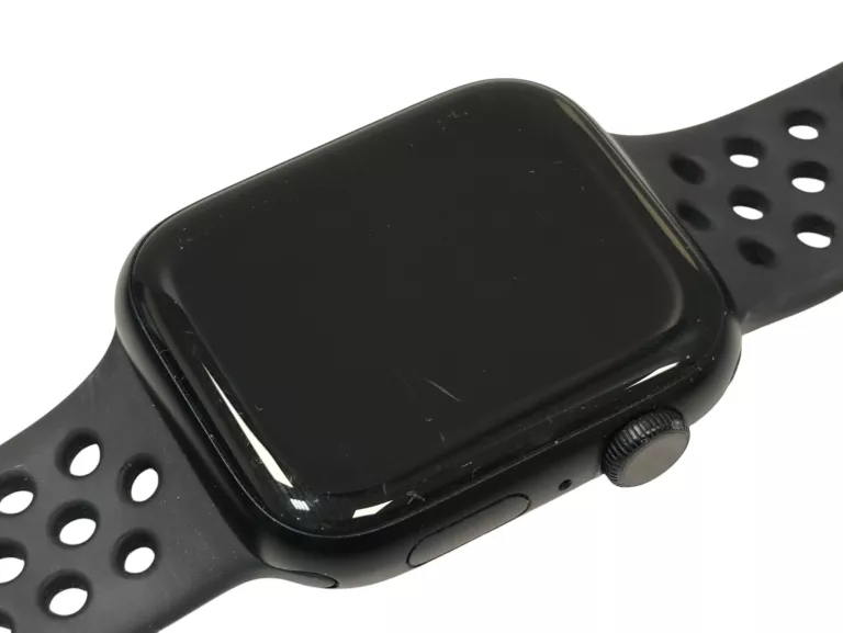 APPLE WATCH NIKE SERIES 7 GPS 45 MM