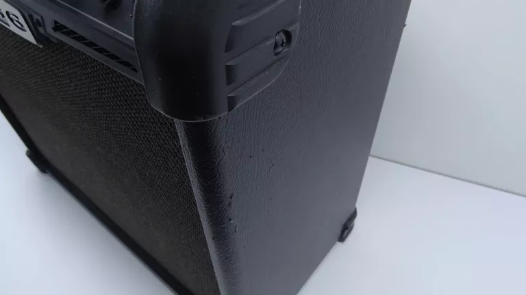 WZMACNIACZ GITAROWY LINE 6 SPIDER IV 30W