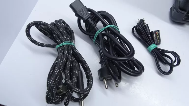 WZMACNIACZ GITAROWY LINE 6 SPIDER IV 30W