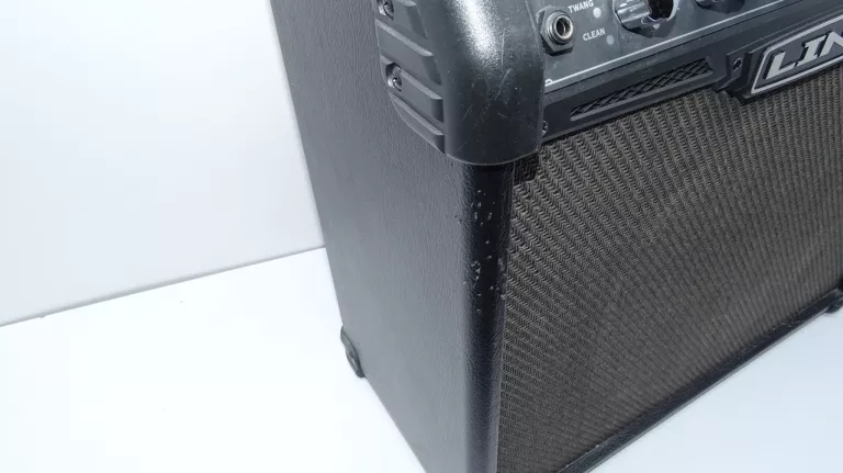 WZMACNIACZ GITAROWY LINE 6 SPIDER IV 30W