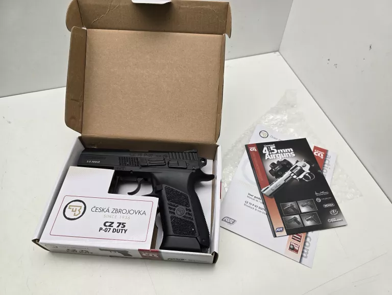 WIATRÓWKA CZ 75 P-07 DUTY 4,5 MM KOMPLET