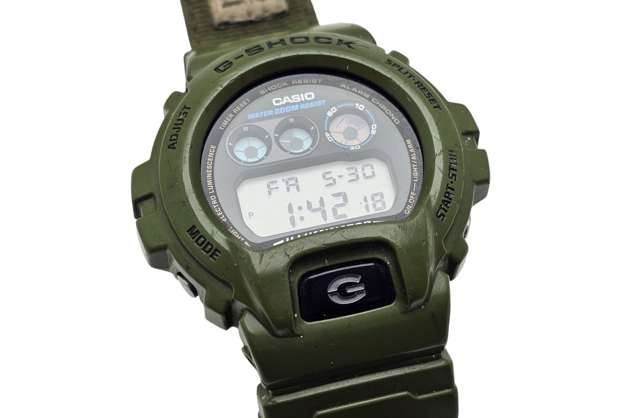 casio-g-shock-dw-6900-koperta-z-limitki-undefeated-pasek-nato-oryginal-ksztalt-koperty-129223-2