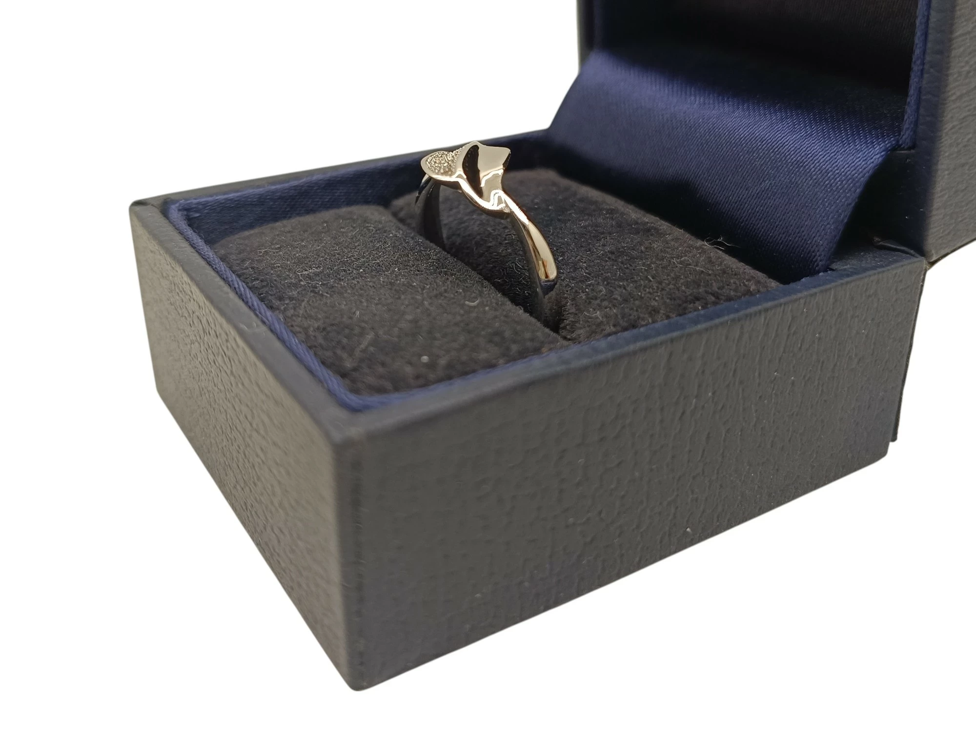 atrakcyjny-srebrny-pierscionek-rozm14-925-material-15835-4