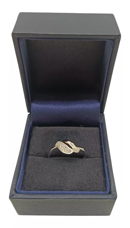 atrakcyjny-srebrny-pierscionek-rozm14-925-krakowska-94-andrychow