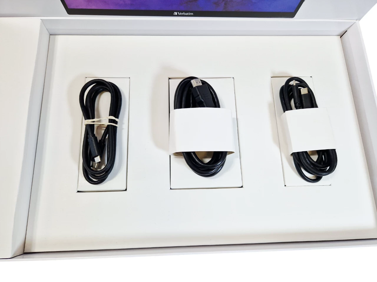 monitor-przenosny-verbatim-pmt-15-4k-156-3840x2160px-ips-dotykowy-ekran-typ-matrycy-206590-228086