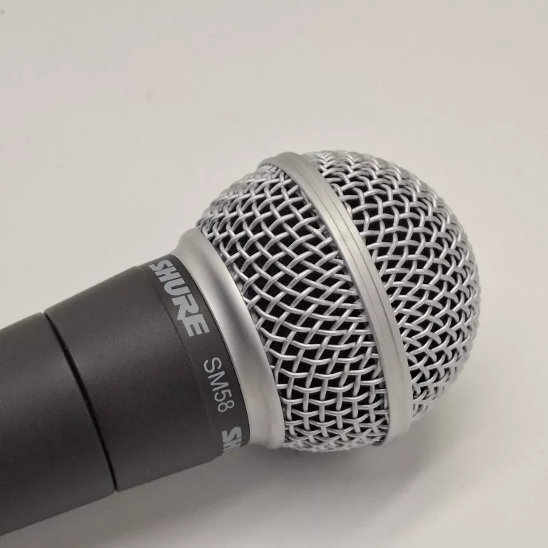 MIKROFON SHURE SM58 Z KABLEM XLR
