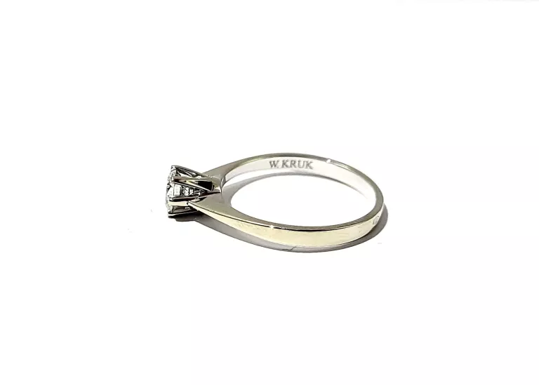 PIĘKNY ZŁOTY PIERŚCIONEK 585 1,91 G 0,38CT R.14