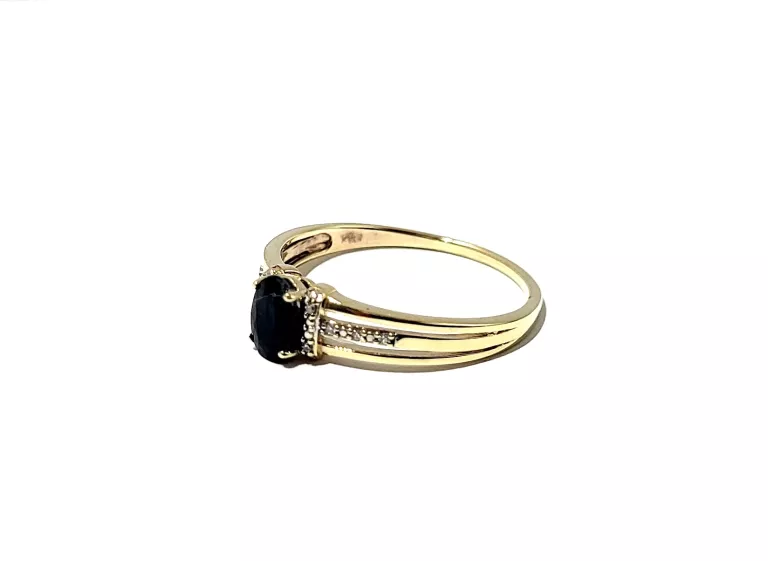ŚLICZNY ZŁOTY PIERŚĆIONEK Z DIAMENTAMI 333 1,91 G 0,04 CT R.19