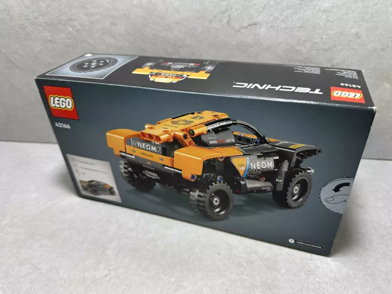LEGO TECHNIC - NEOM MCLAREN EXTREME RACE CAR 42166