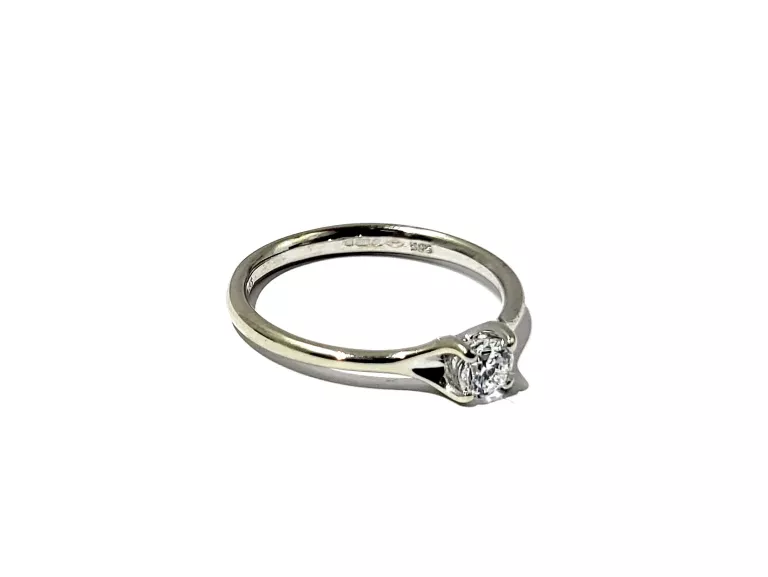 ŚLICZNY ZŁOTY PIERŚCIONEK 585 2,16 G 0,26 CT R.16