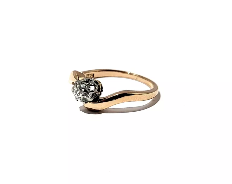 ŚLICZNY ZŁOTY PIERŚCIONEK Z DIAMENTAMI 2,99 G 585 0.26 CT R.13